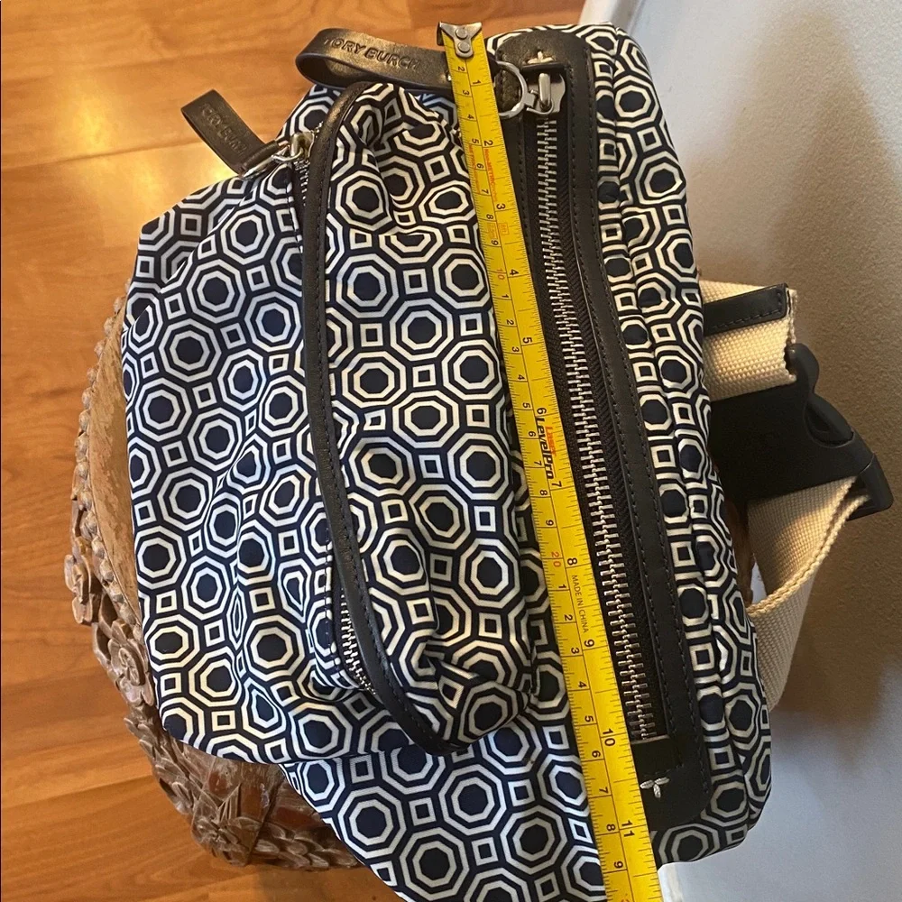 💙🤍Stylish Blue Tory Burch Nylon Fanny Pack💙🤍